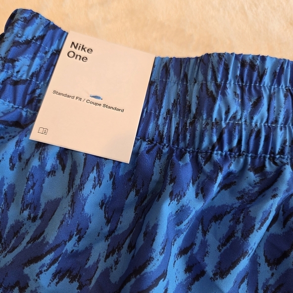 Nike Kids Large Blue Dri-Fit Training Shorts FQ4527-435 Abstract Print New - Picture 8 of 10